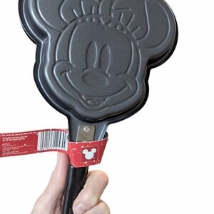 Disney Minnie Mouse Egg / Pancake Mold, Two-Pack